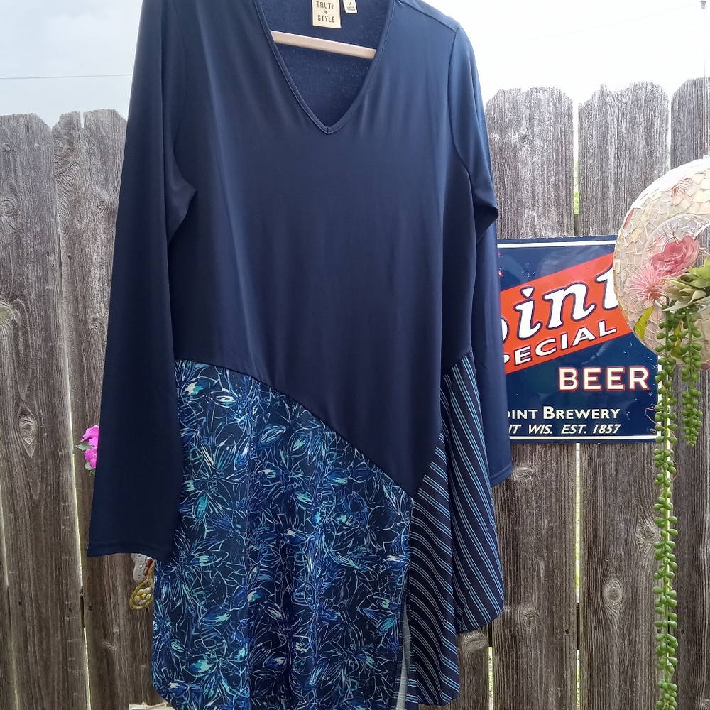 NWOT Truth & Style Mix Media Tunic, M